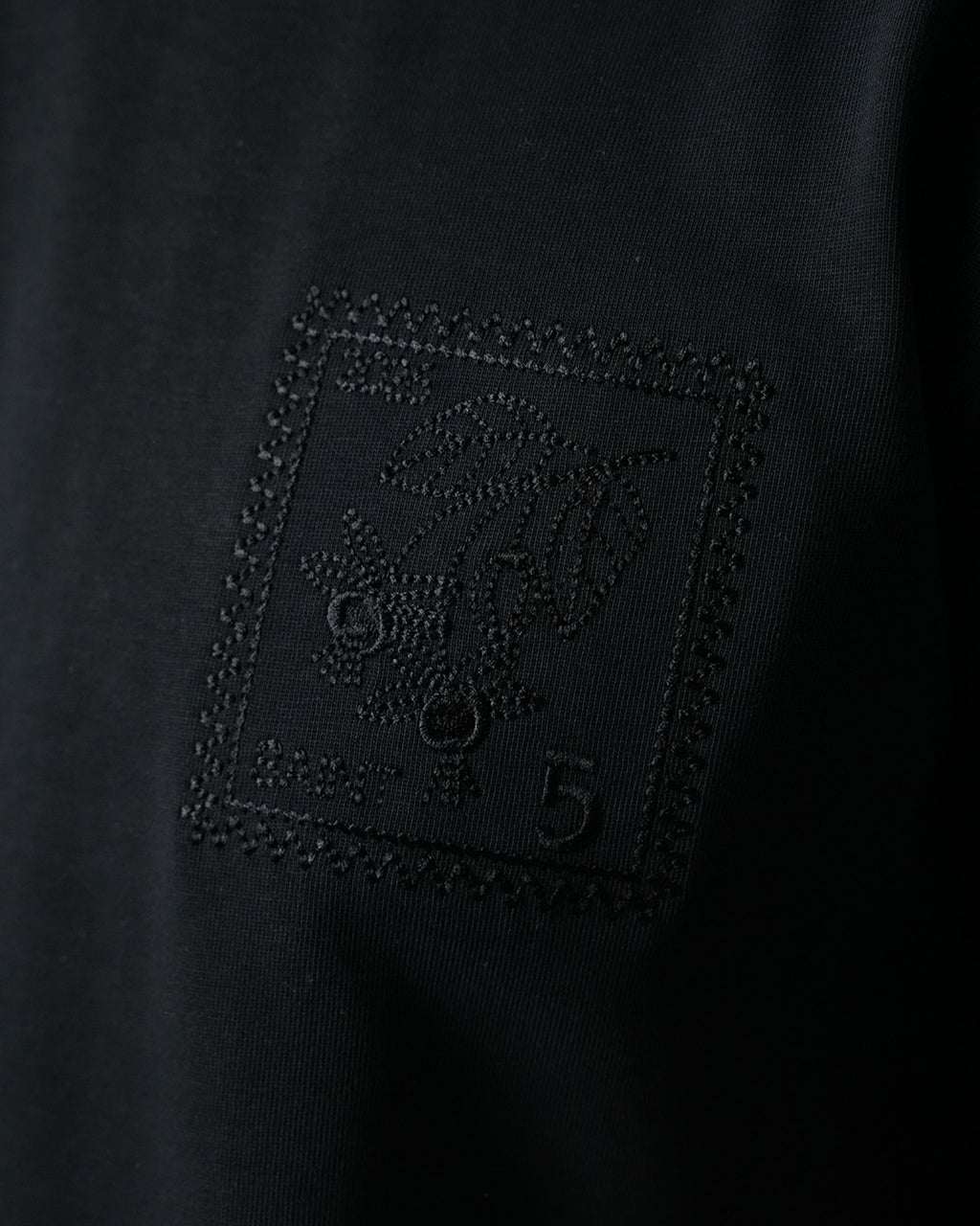 T-SHIRT TIMBRES