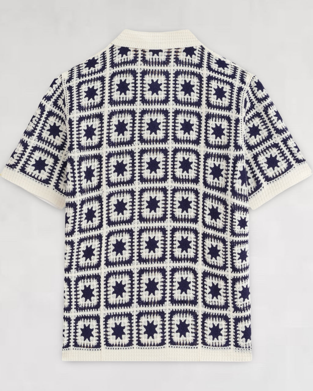 CHEMISETTE A MOTIFS EN CROCHET
