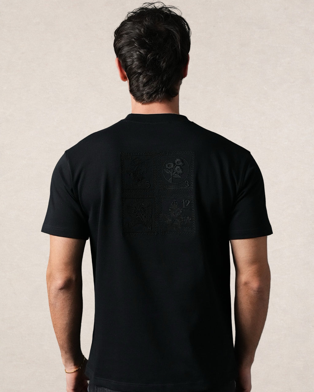 T-SHIRT TIMBRES