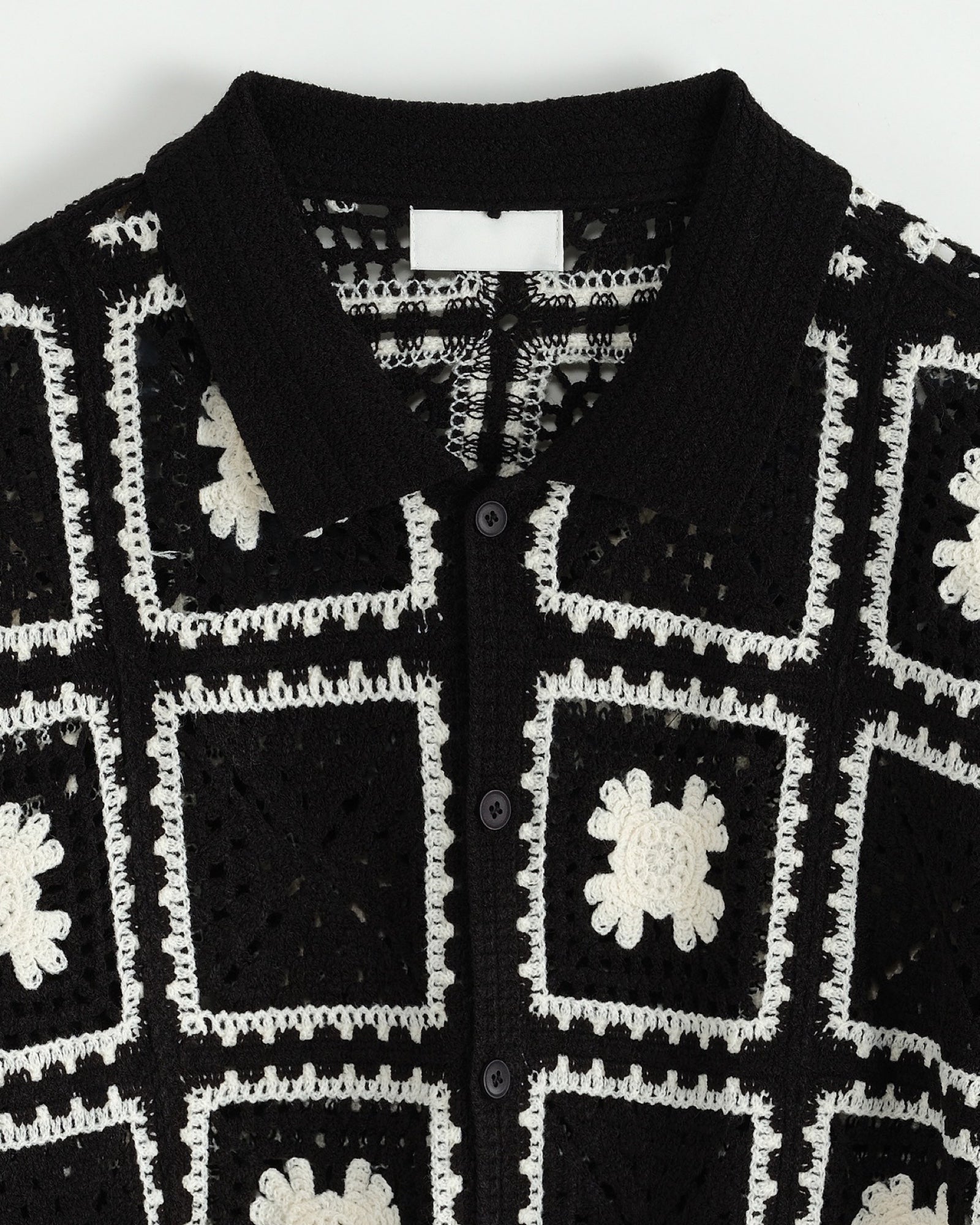 CHEMISETTE EN CROCHET NOIRE