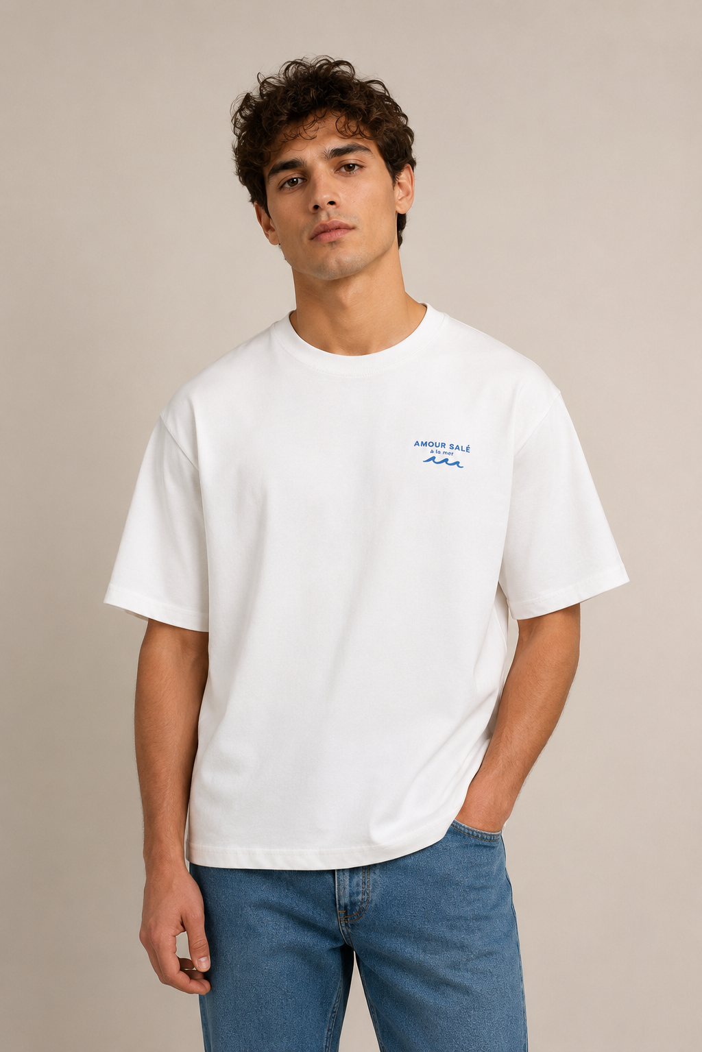 T-SHIRT OVERSIZE AMOUR SALÉ