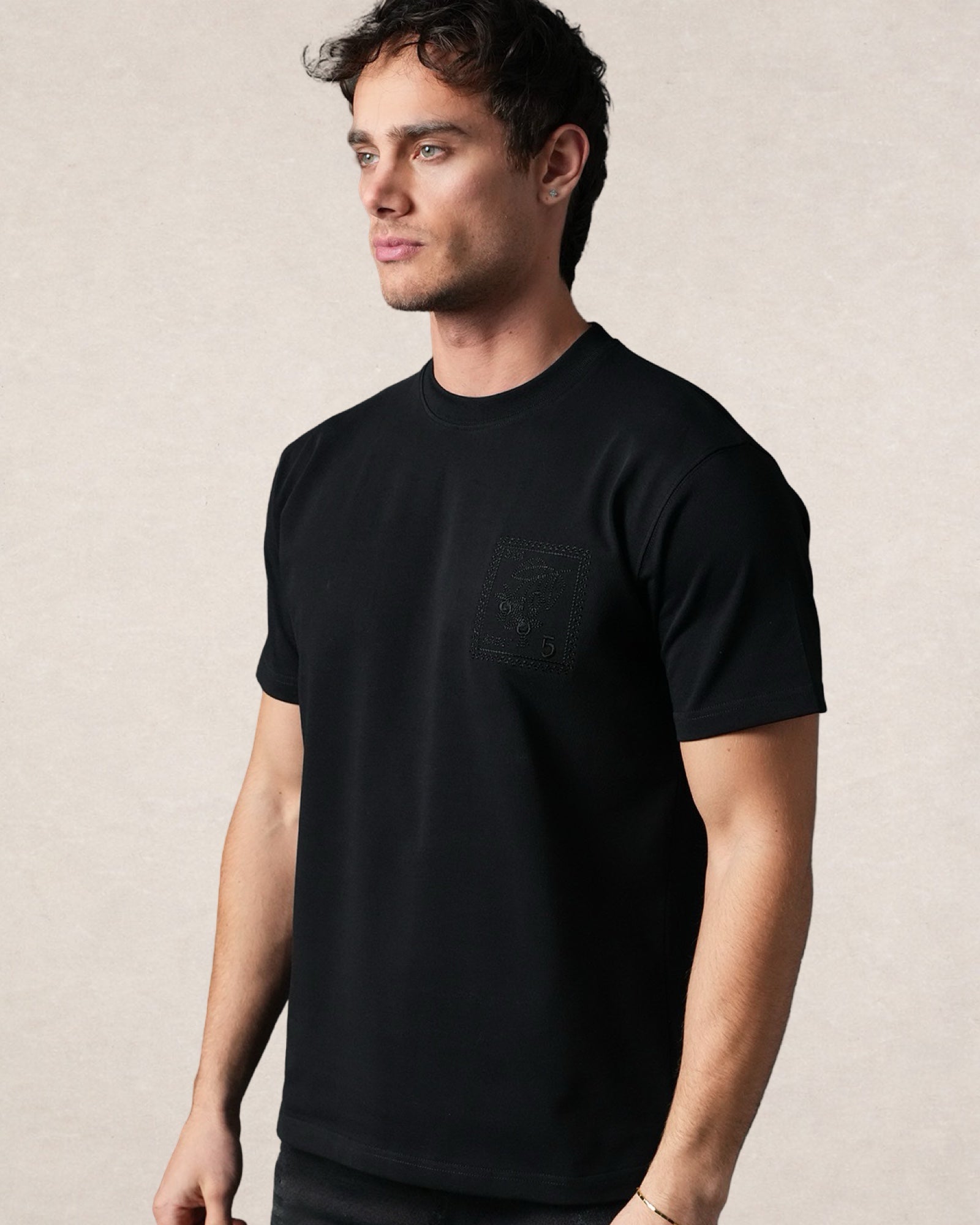T-SHIRT TIMBRES