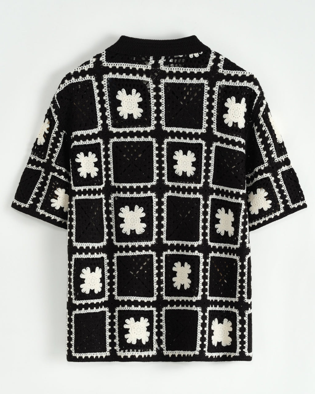 CHEMISETTE EN CROCHET NOIRE