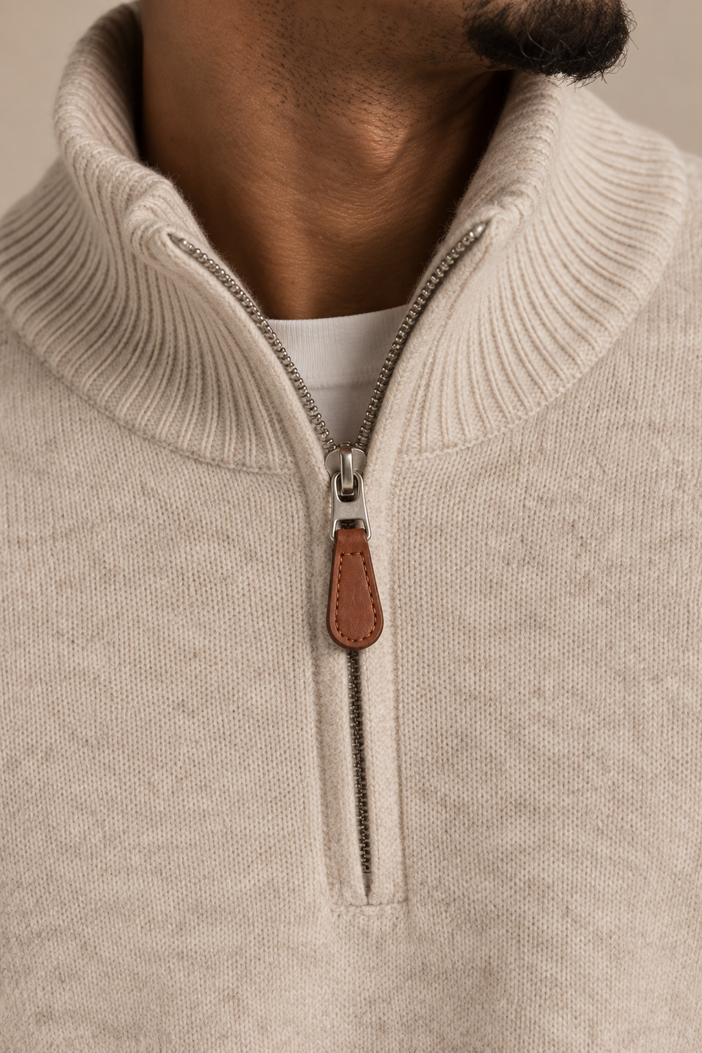 PULL EN MAILLE ZIPÉE