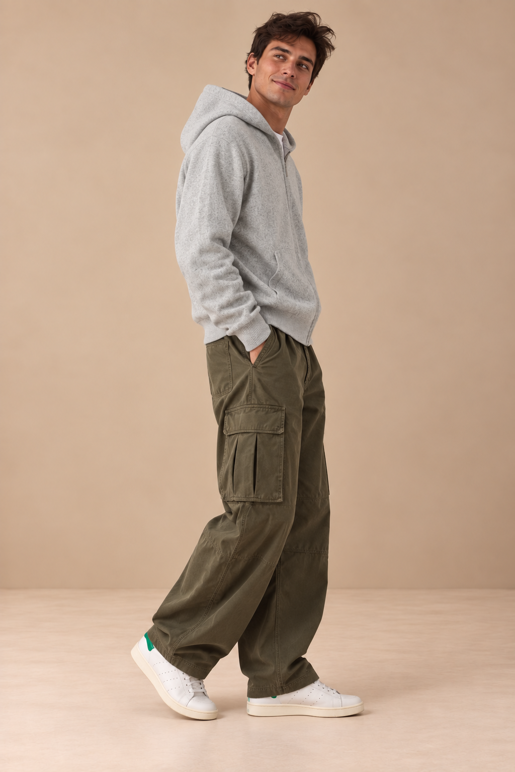 PULL ZIPPÉ A CAPUCHE